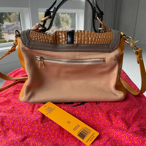 Tory Burch 797 Croc Embossed
Leather Bag - Picture 4 of 5